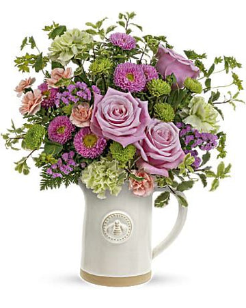 BOUQUET ROSÉ DANS UN PICHET ARTISANAL